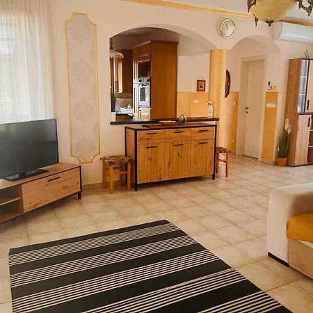 Aqua Azur Apartman Hajdúszoboszló Buitenkant foto