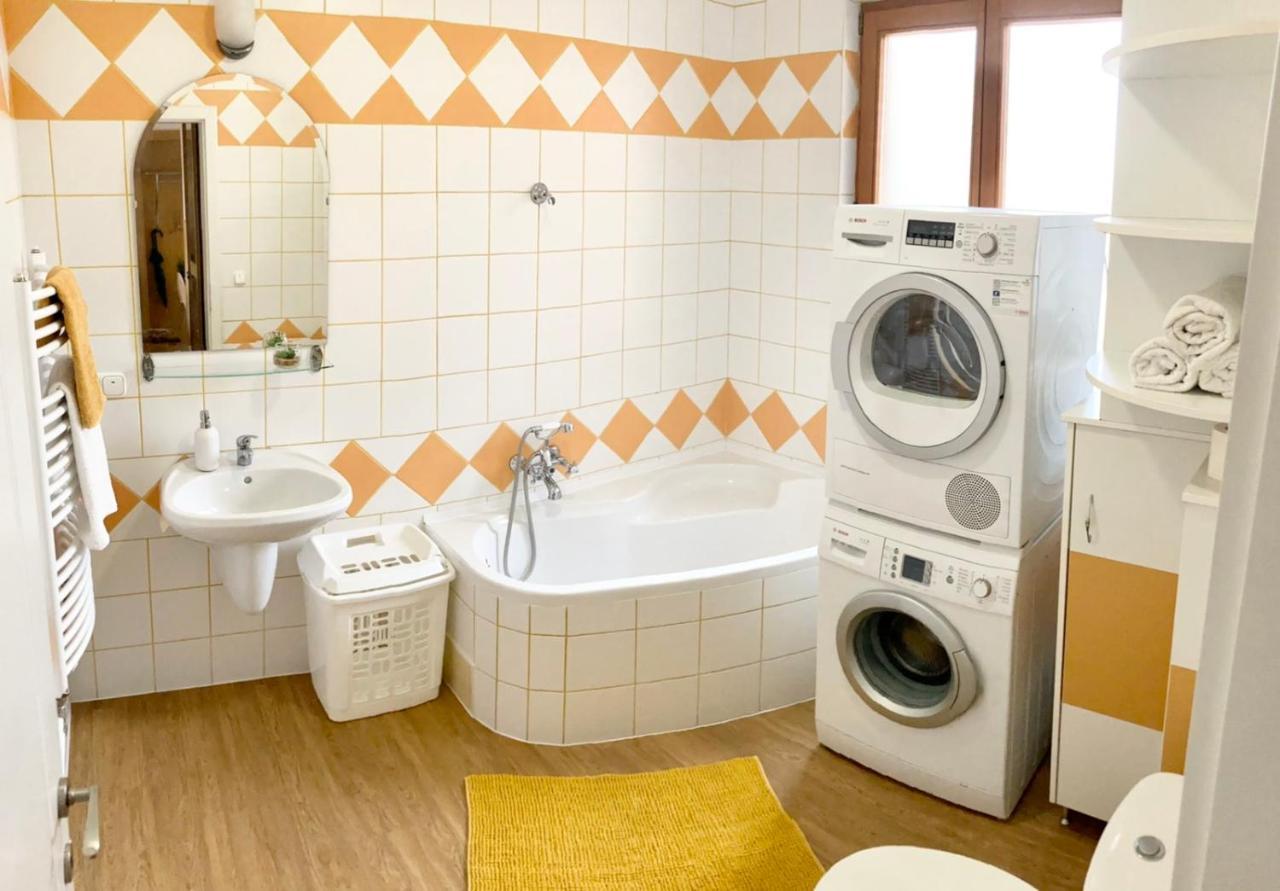 Aqua Azur Apartman Hajdúszoboszló Buitenkant foto