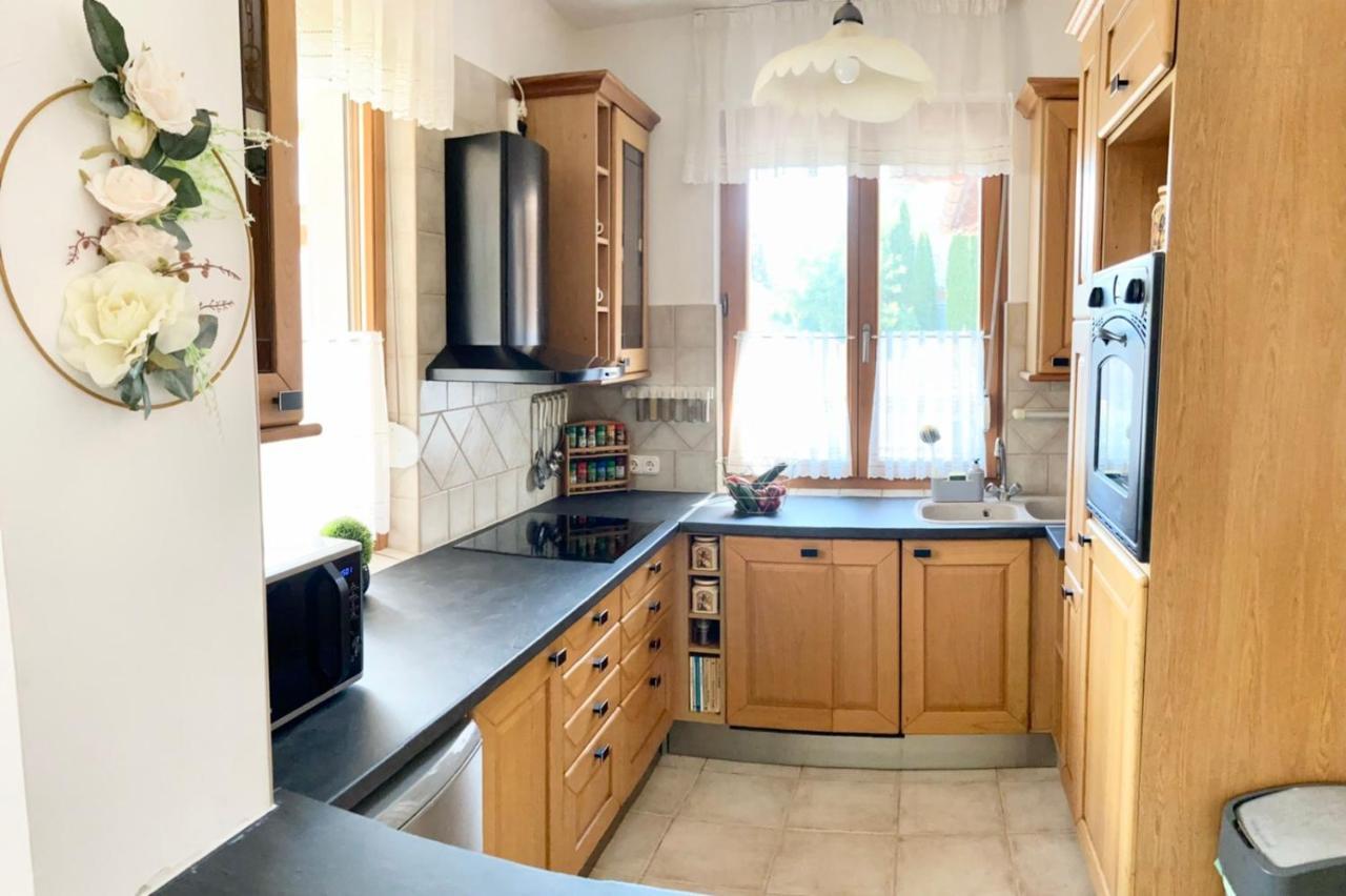 Aqua Azur Apartman Hajdúszoboszló Buitenkant foto