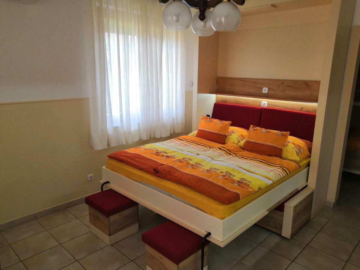 Aqua Azur Apartman Hajdúszoboszló Buitenkant foto